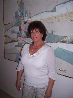 המחבקת ולא בע